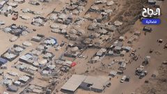 صور جوية تكشف الدمار الهائل جراء الإبادة الجماعية المستمرة في قطاع غزة، وتحول شاطئ البحر إلى مخيمات للنازحين بعد تدمير الاحتلال لمنازلهم.