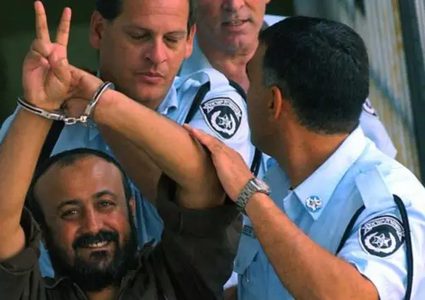 اقتحام وتهديد مباشر.. مخاوف على حياة مروان البرغوثي بعد اعتداء بن غفير في سجنه