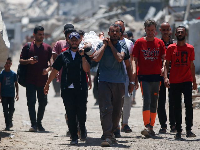 سبعة شهداء من منتظري المساعدات في غزة
