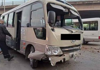 الجزائر: مصرع 18 شخصا غرقا في سقوط حافلة بواد في العاصمة