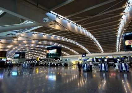 أمريكا توقف جميع تأشيرات الزيارة للأفراد القادمين من غزة