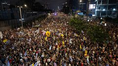 مئات الآلاف يواصلون تظاهراتهم في إسرائيل للمطالبة بوقف العدوان على غزة