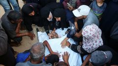 41 شهيدًا من منتظري المساعدات في غزة خلال 24 ساعة