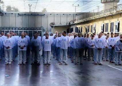 نادي الأسير: الاحتلال يواصل إجرامه بحقّ المعزولين من قيادات الحركة الأسيرة