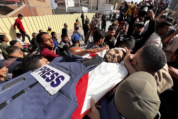 ارتفاع حصيلة الشهداء الصحافيين في غزة إلى 239 منذ السابع من أكتوبر بقصف الاحتلال