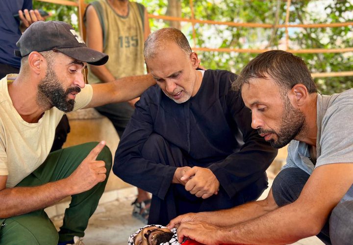 استشهاد نجم منتخب فلسطين لكرة السلة محمد شعلان الملقّب بـ"الزلزال"، بنيران الاحتلال أثناء محاولته الحصول على المساعدات في خانيونس جنوب القطاع.