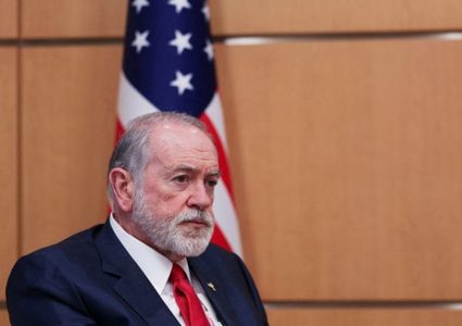 السفير الأمريكي لدى إسرائيل: لن نملي قرارات على إسرائيل لقبول اتفاق بغزة