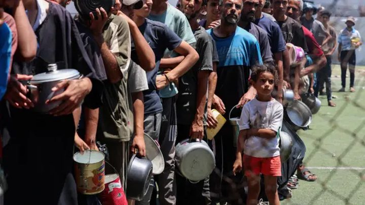 "الأونروا تحذّر: أطفال غزة يواجهون الموت جوعاً وسط تفاقم المجاعة المتعمدة