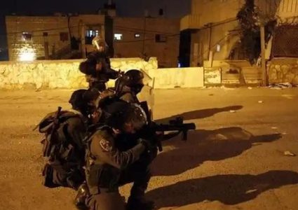 قوات الاحتلال تقتحم قرية الخضر