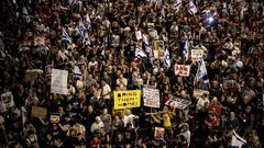 عائلات المحتجزين تطالب نتنياهو بقبول صفقة جزئية مع حماس للإفراج عن الأسرى