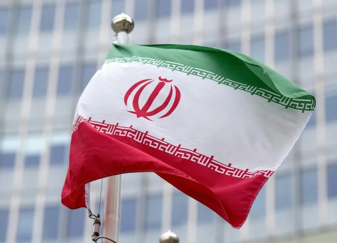 إيران تعلن قتل ستة أعضاء في مجموعة مرتبطة بإسرائيل