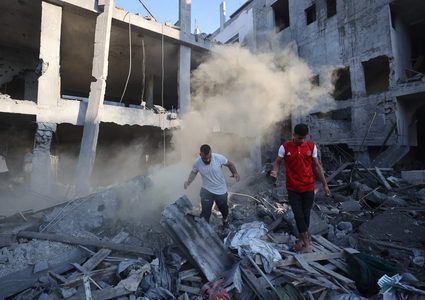 إصابات في قصف إسرائيلي على مدينة غزة واستهداف متواصل للمنازل والمنظومة الصحية