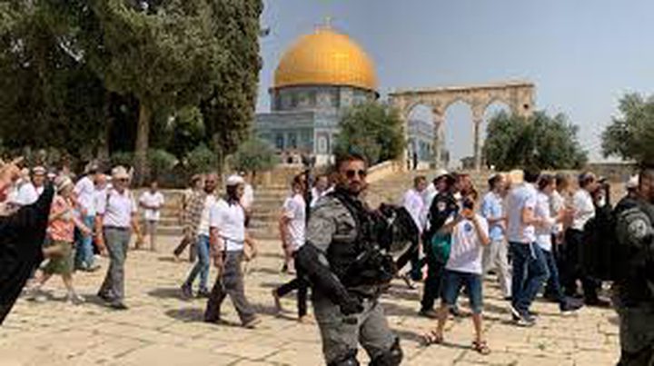 مستوطنون يقتحمون المسجد الأقصى ويؤدون طقوسا تلمودية