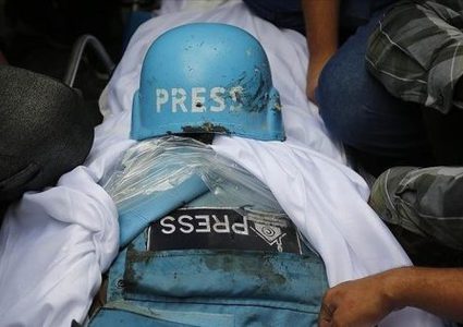 رئيسة وزراء إيطالية تندد بقتل إسرائيل للصحفيين في غزة