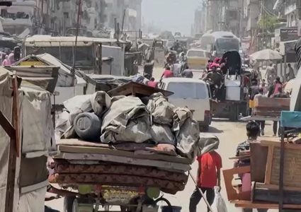 «هل ينتظرنا هنا غير الموت؟» الغزيون يفرون من منطقة إلى أخرى تحت القصف الإسرائيلي