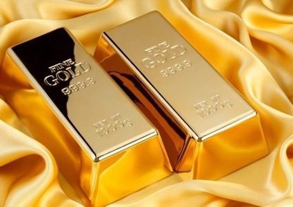 الذهب قرب أعلى مستوى في شهر