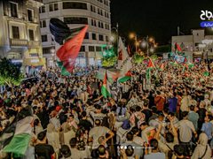 مسيرة حاشدة في مدينة طنجة المغربية نصرة لغزة ورفضا لحرب الإبادة المستمرة والتطبيع مع الاحتلال