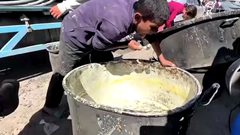 صور صادمة|فلسطينيون يواجهون الموت والجوع وسط حصار المساعدات