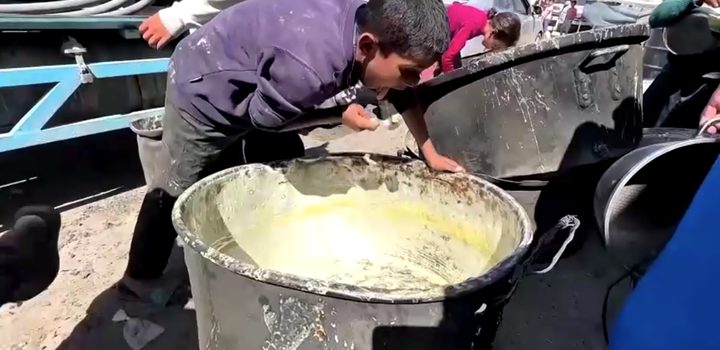 صور صادمة|فلسطينيون يواجهون الموت والجوع وسط حصار المساعدات