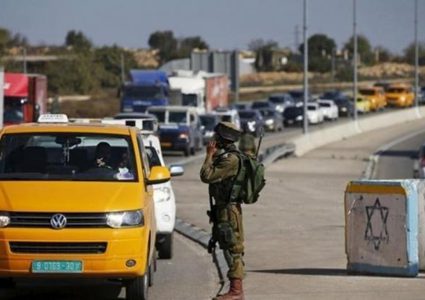 الاحتلال يشدد من إجراءاته العسكرية على حاجزي عين سينيا وعطارة شمال رام الله