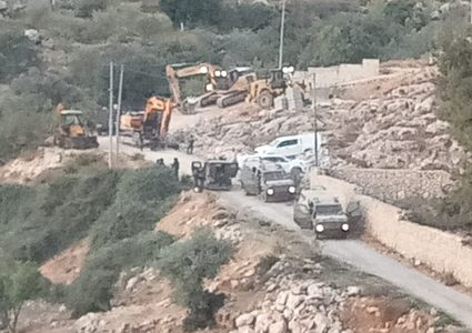 الاحتلال يهدم منازل بالخضر ويصعّد الاعتقالات بالضفة ويستولي على منزل بالخليل