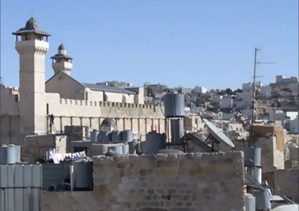 عائلة أبو اسنينة بالخليل تستنكر محاولات تشكيل أجسام مشبوهة وتؤكد تمسكها بالوحدة