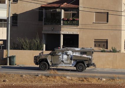 قوات الاحتلال تقتحم قرية بيت دجن