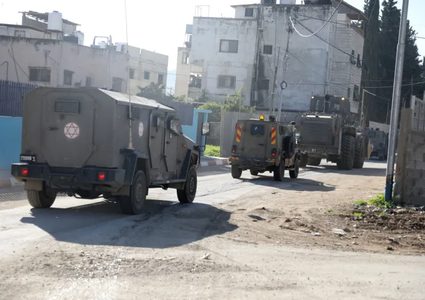 الاحتلال يقتحم بلدتي تل وسبسطية في نابلس ويطلق قنابل الغاز