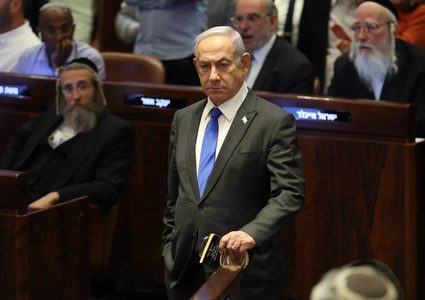 الإعلام العبري: كبار المسؤولين يدعون نتنياهو للتوصل لصفقة وقف إطلاق نار مع حماس