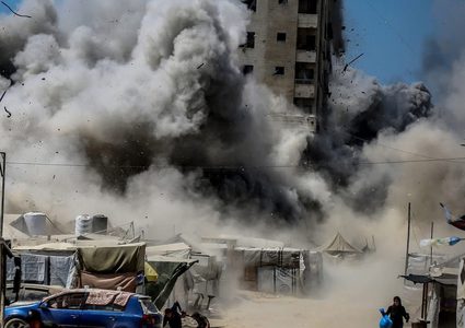 برج السوسي السكني الذي دمّرته طائرات الاحتلال قبل قليل في مدينة غزة