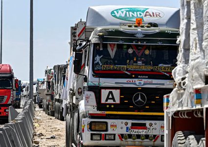 استئناف إدخال المساعدات إلى غزة عبر كرم أبو سالم وسط تحذيرات من عدم كفايتها