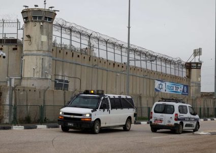 العليا الإسرائيلية تُقر بفشل الحكومة في ضمان الغذاء الكافي للأسرى