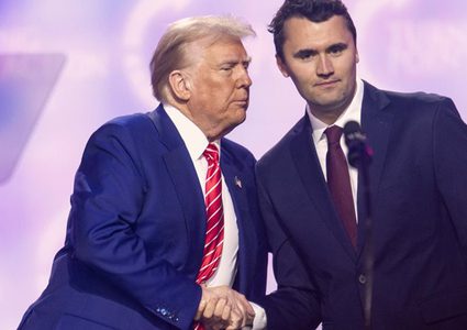 اغتيال الناشط اليميني الأمريكي تشارلي كيرك بإطلاق نار عليه