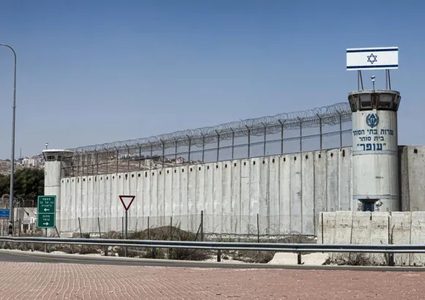 هيئة الأسرى: 53 أسيرة بينهن قاصرات وأمهات في سجون الاحتلال