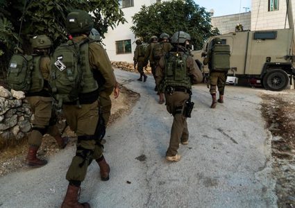 الاحتلال يستولي على منزل ويحوله لثنكة عسكرية في بيتين شرق رام الله