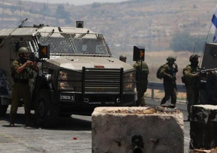 قوات الاحتلال تقتحم قرية كفر عقب