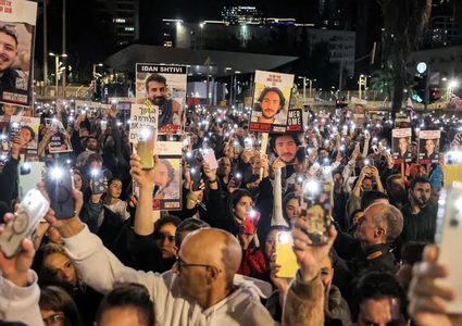 عائلات المحتجزين: "عملية قطر" أثبتت أن نتنياهو العقبة أمام إعادة ذوينا