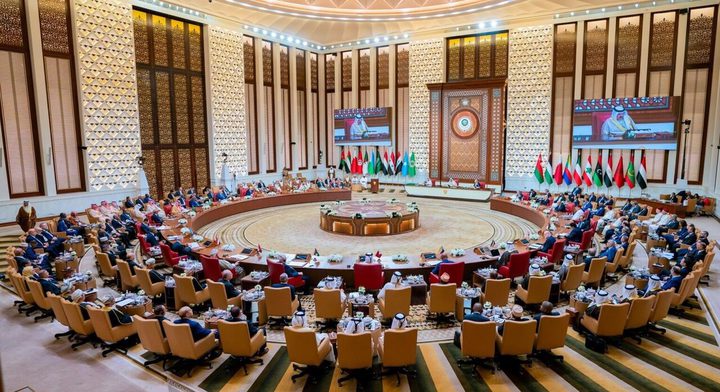 رئيس الوزراء القطري بالقمة العربية: العدون على الدوحة يؤدي لاجهاض مسار التفاوض