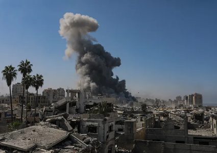لازاريني: إسرائيل قصفت 10 مبانٍ للأونروا بمدينة غزة بينها 7 مدارس خلال أيام