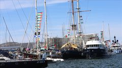 16 سفينة ضمن أسطول الصمود العالمي تغادر تونس نحو غزة