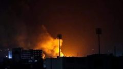 طائرات حربية إسرائيلية تشن سلسلة غارات على ميناء الحديدة غرب اليمن