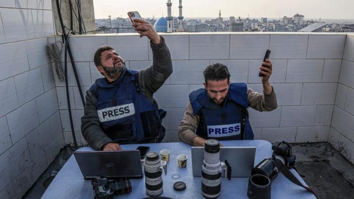 المرصد الأورومتوسطي: انقطاع الاتصالات يعزل 800 ألف فلسطيني في غزة عن العالم