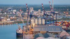 ميناء رافينا الإيطالي يرفض شحن متفجرات إلى "إسرائيل"