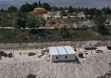 مستوطنون يقيمون بؤرة استيطانية في الأغوار الشمالية والاحتلال يقتحم تياسير