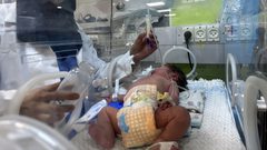 وفاة 13 طفلاً بينهم 10 أجنة بمجمع ناصر الطبي في خان يونس