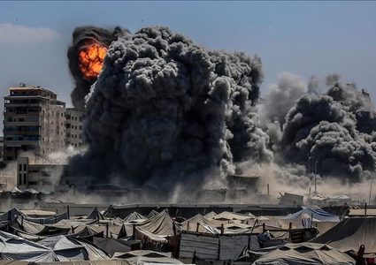 قصف إسرائيلي عنيف يستهدف أحياء متفرقة من مدينة غزة منذ فجر اليوم
