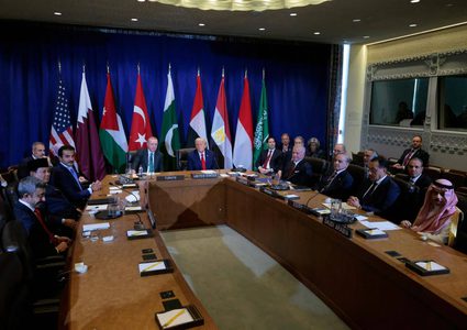 ترمب يجتمع مع قادة عرب ومسلمين في نيويورك لبحث إنهاء حرب غزة ووقف إطلاق النار