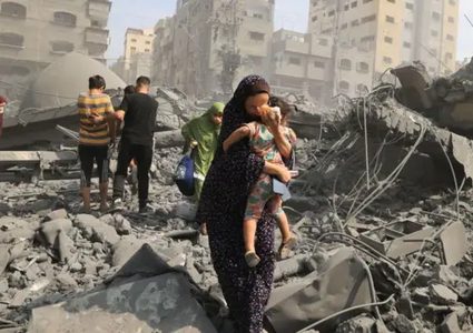 عصمت منصور: الحرب على غزة تواصل استنزاف المدنيين والعالم أمام مفترق طرق