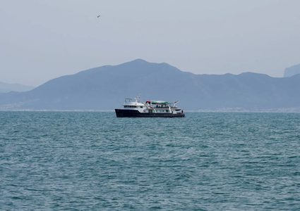 إيطاليا ترسل سفينة ثانية تابعة للبحرية لمرافقة أسطول الصمود