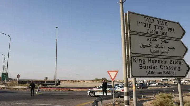 استئناف العمل على معبر الكرامة اعتبارًا من يوم غدٍ الجمعة في كلا الاتجاهين